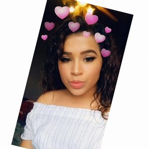 Meet your Posher, Thalia